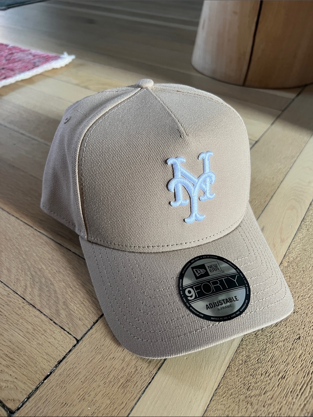 New York Mets New Era Beige cap with white NYM embroidery
